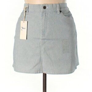 NWT Two by Vince Camuto denim skirt size 10 / 0757